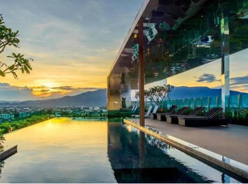 The Astra Condo Chiang Mai Exteriör bild